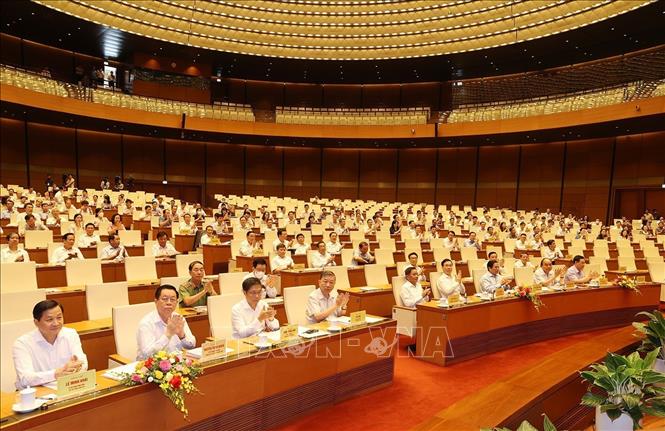 Hội nghị toàn quốc nghiên cứu, học tập, quán triệt Nghị quyết Hội nghị Trung ương 5, khóa XIII Chú thích ảnh