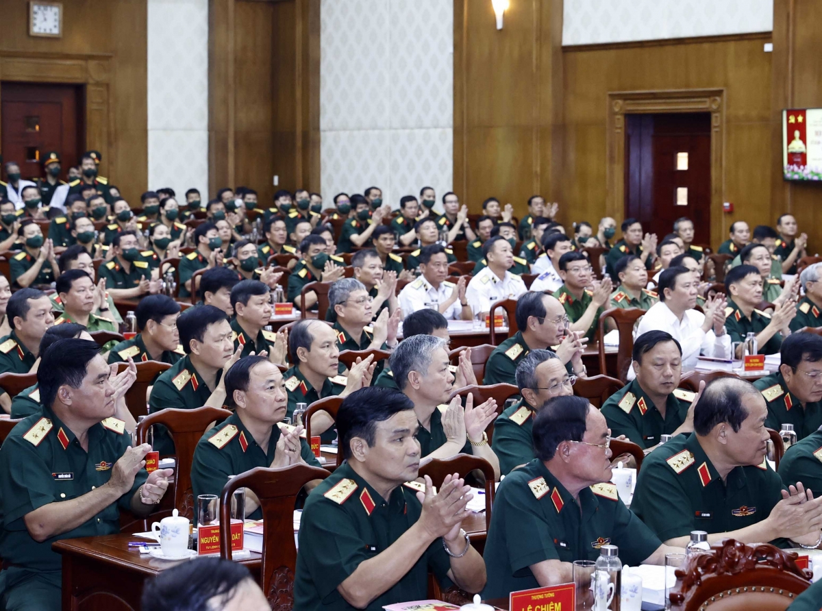 chủ tịch nước phát huy mạnh mẽ sức mạnh tổng hợp toàn dân tộc để bảo vệ tổ quốc hình ảnh 3 chu tich nuoc phat huy manh me suc manh tong hop toan dan toc de bao ve to quoc hinh anh 3