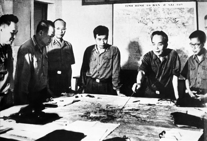 Người làm rạng danh dân tộc Việt Nam Chú thích ảnh
