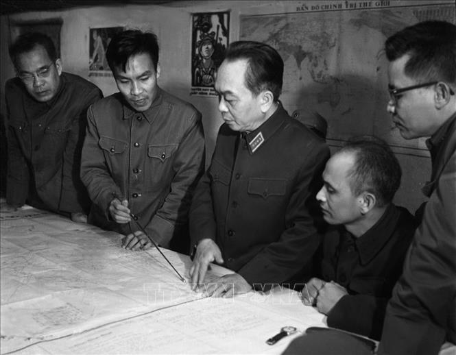 Người làm rạng danh dân tộc Việt Nam Chú thích ảnh