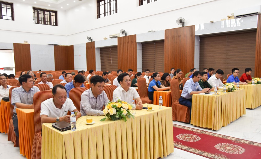 Nghệ An: Hơn 6,3 tỷ đồng ủng hộ Chương trình Nghệ An: Hơn 6,3 tỷ đồng ủng hộ Chương trình 'Kết nối yêu thương - cùng em đến trường' ảnh 1