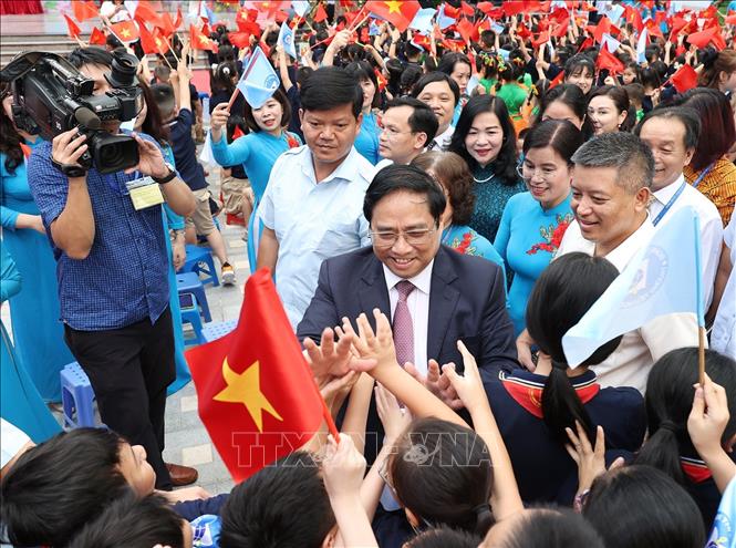 Thủ tướng Phạm Minh Chính: Thực hiện 3 cân bằng “học - chơi - ăn ngủ” cho học sinh Chú thích ảnh
