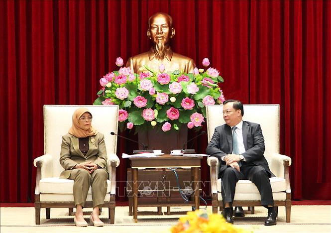 Hà Nội mong muốn hợp tác nhiều lĩnh vực mới với các đối tác của Singapore Chú thích ảnh
