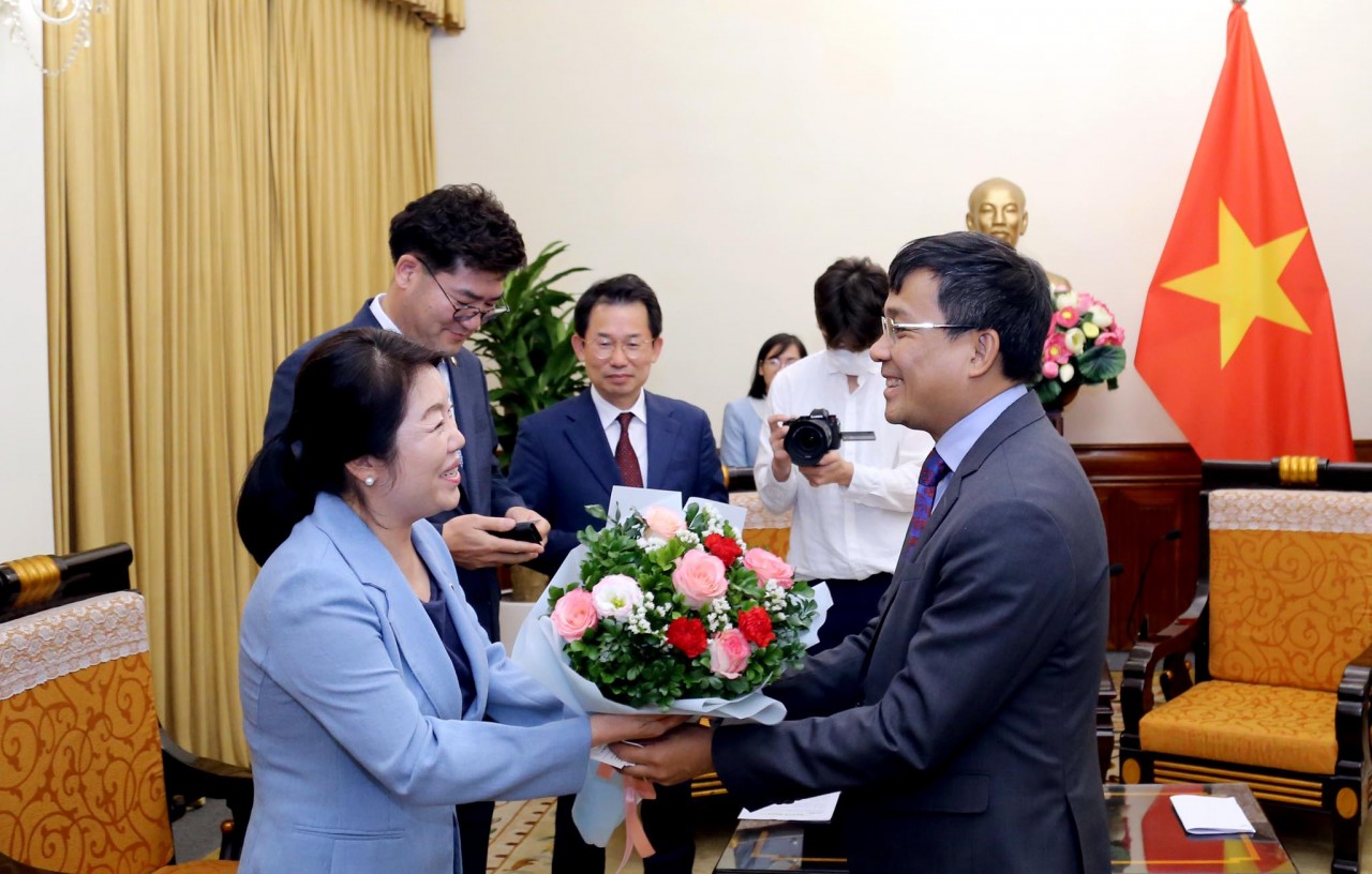 Thúc đẩy hợp tác, tin cậy giữa Thành phố Gwangju với các địa phương Việt Nam Thúc đẩy hợp tác, tin cậy giữa Thành phố Gwangju với các địa phương Việt Nam
