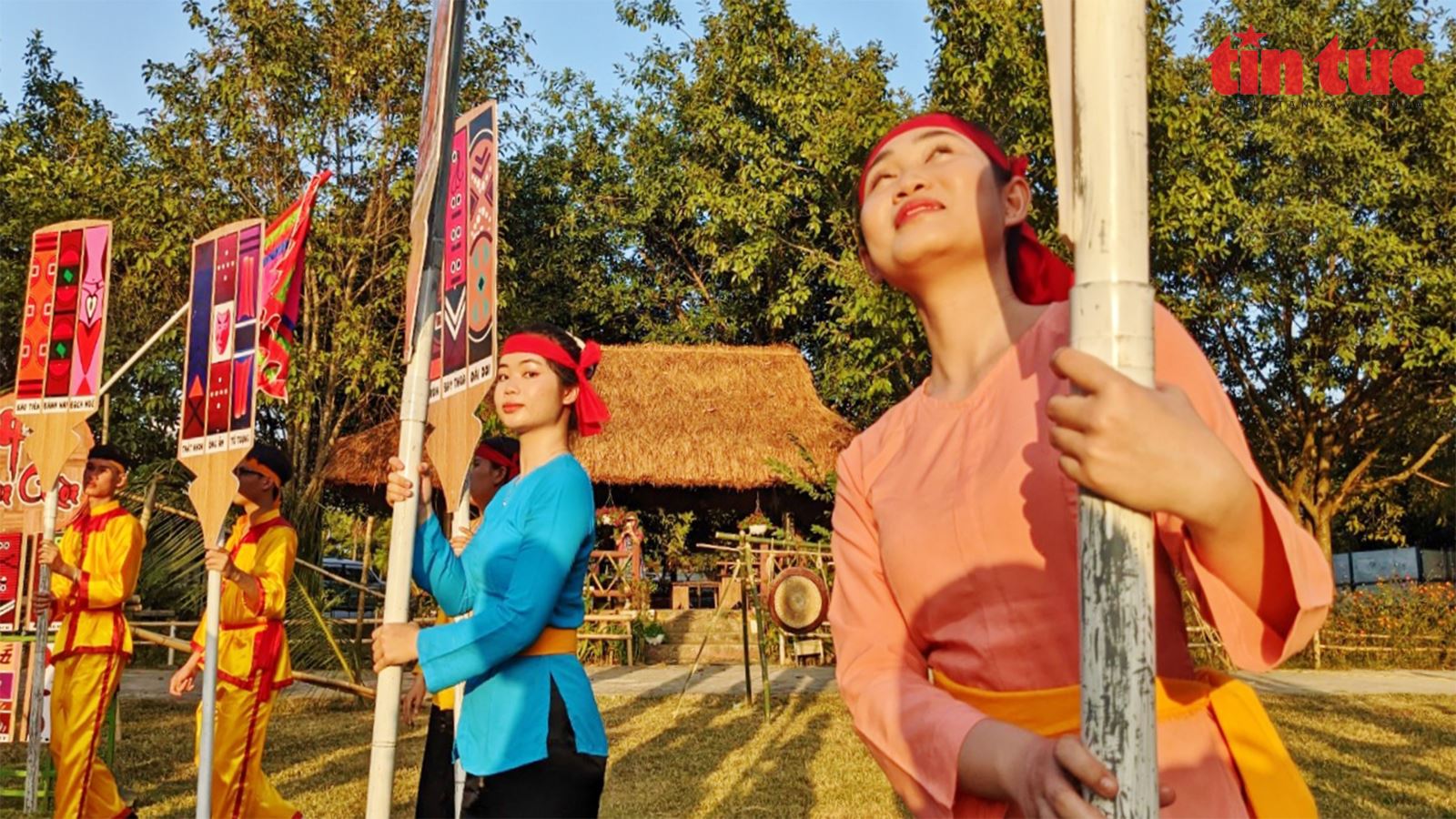 Lan tỏa âm thanh, sắc màu các dân tộc Việt Nam Chú thích ảnh