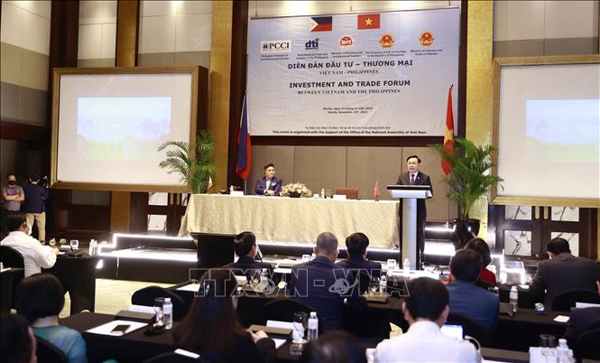 Chủ tịch Quốc hội Vương Đình Huệ dự Diễn đàn đầu tư - thương mại Việt Nam - Philippines Chú thích ảnh