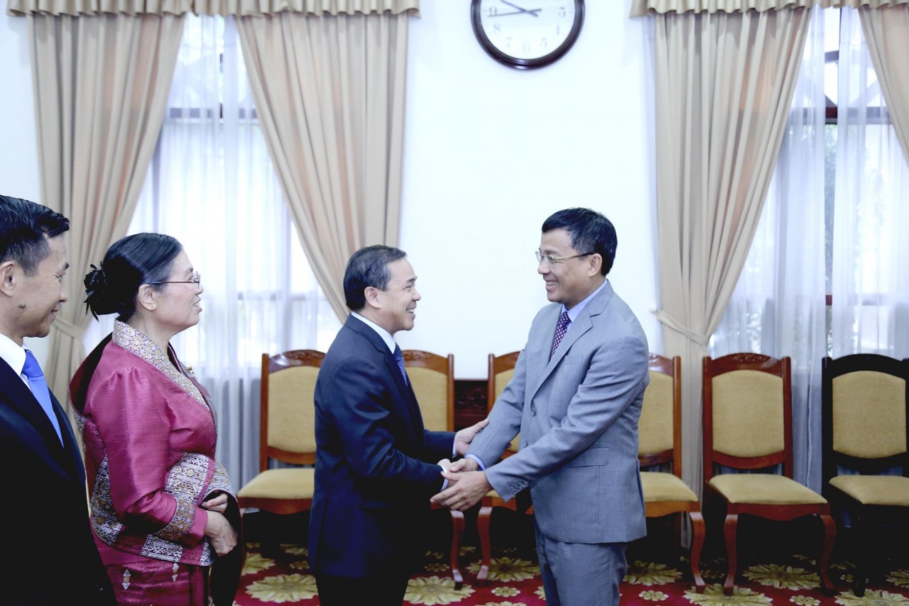 Quan hệ hữu nghị, đoàn kết đặc biệt và hợp tác toàn diện Việt Nam – Lào Quan hệ hữu nghị, đoàn kết đặc biệt và hợp tác toàn diện Việt Nam – Lào