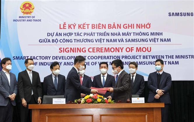 Việt Nam lọt top 5 điểm đến tiềm năng đón đầu chuỗi cung ứng, trở thành Chú thích ảnh