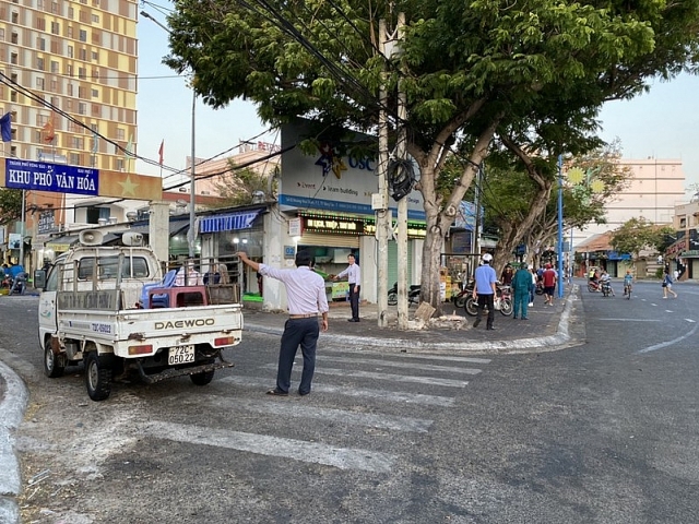 Vũng Tàu: xử lý các điểm nóng vi phạm lấn chiếm lòng đường, vỉa hè làm nơi kinh doanh vung tau lap lai trat tu long duong via he