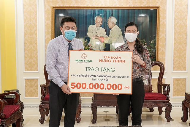Tập đoàn Hưng Thịnh chung tay tiếp cho y , bác sĩ tuyến đầu chống dịch tap doan hung thinh chung tay tiep cho y bac si tuyen dau chong dich