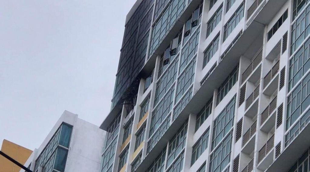 TP.HCM: Cháy lớn tại căn hộ tầng 18 chung cư The Vista An Phú, cư dân hoảng hốt tháo chạy chay lon tai can ho tang 18 chung cu the vista an phu cu dan cung nguoi nuoc ngoai thao chay o sai gon