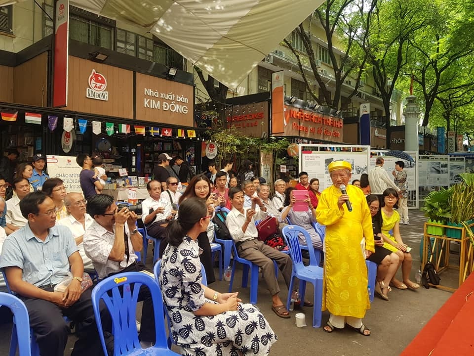 Câu chuyện về một người Pháp làm vua ở Tây Nguyên cau chuyen ve mot nguoi phap lam vua o tay nguyen