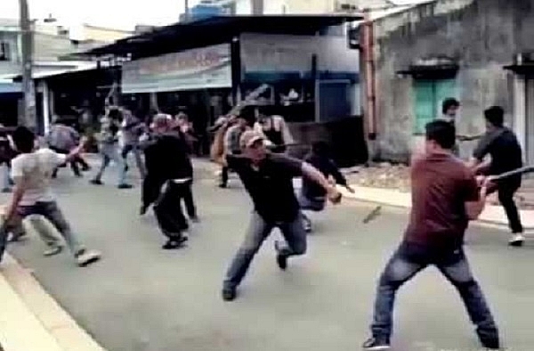 Hỗn chiến trong đêm, 3 người thương vong ở Long An hon chien trong dem 3 nguoi thuong vong o long an