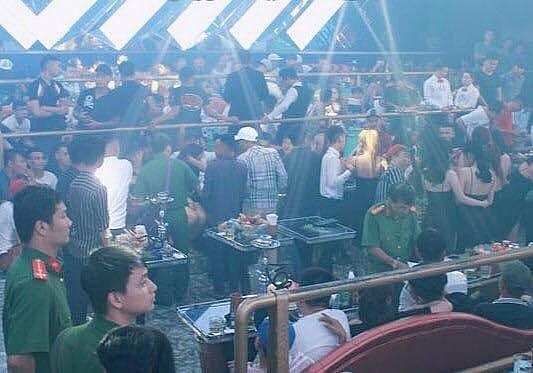 gan 200 nam thanh nu tu duong tinh ma tuy trong quan bar o dong nai