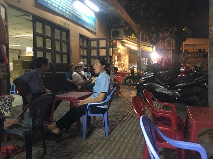 Người đàn ông giết vợ do ghen tuông rồi ra đầu thú nguoi dan ong giet vo do ghen tuong roi ra cong an dau thu o tphcm
