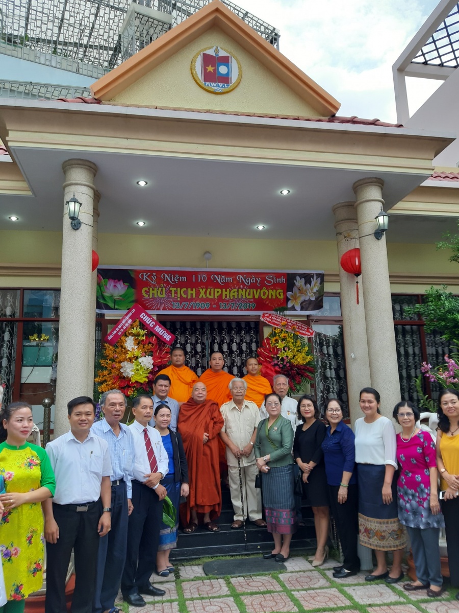 Bạn bè Việt họp mặt tưởng nhớ cố Chủ tịch Xuphanuvong ky niem 110 nam ngay sinh co chu tich xuphanuvong nguoi ban thuy chung cua nhan dan viet nam
