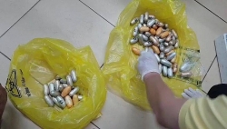 tay ban nha thu giu hon 3 tan cocain tri gia 165 trieu usd