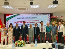 lanh dao hai nuoc trao doi dien mung ky niem 70 nam quan he ngoai giao viet nam hungary