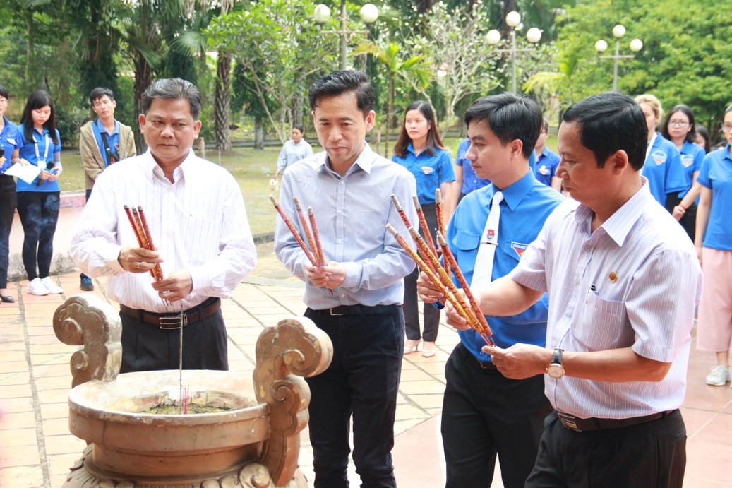 Thanh niên Việt Nam - Nhật Bản cùng trải nghiệm văn hóa tại Bình Phước thanh nien viet nam nhat ban chung tay to tham tinh huu nghi