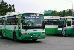 ha noi nghien cuu va to chuc nhieu lan duong uu tien cho xe buyt