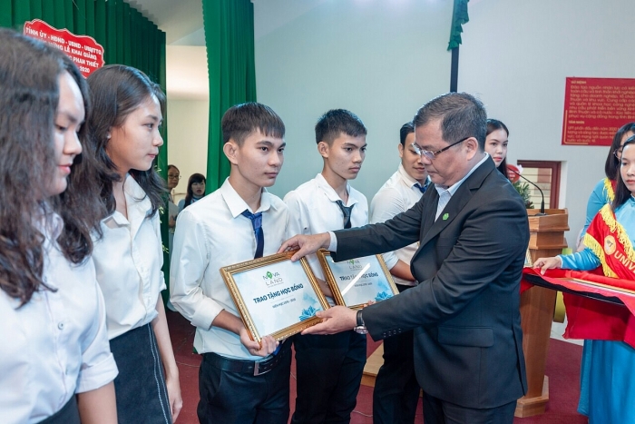 Novaland: Thực hiện trách nhiệm xã hội tại Bình Thuận, song hành cùng Giáo dục & Đào tạo novaland thuc hien trach nhiem xa hoi tai binh thuan song hanh cung giao duc dao tao
