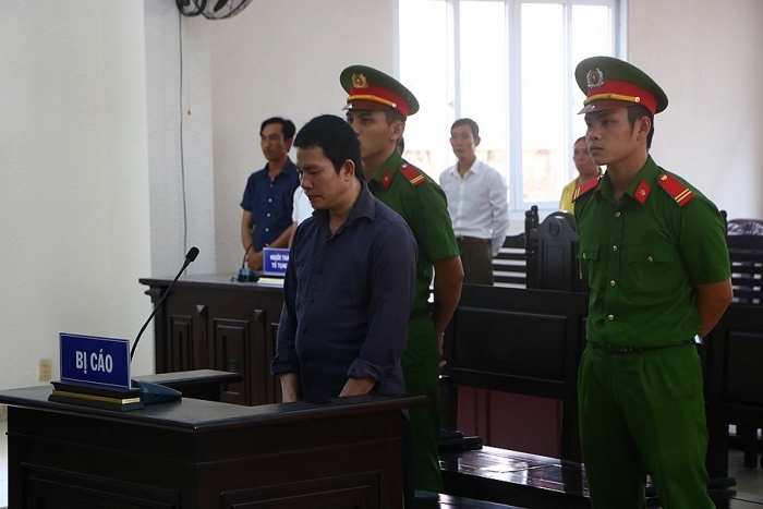 Chồng ‘hờ’ sát hại vợ bằng 10 phát búa vì ghen tuông lãnh án tử hình chong ho sat hai vo bang 10 phat bua vi ghen tuong lanh an tu hinh