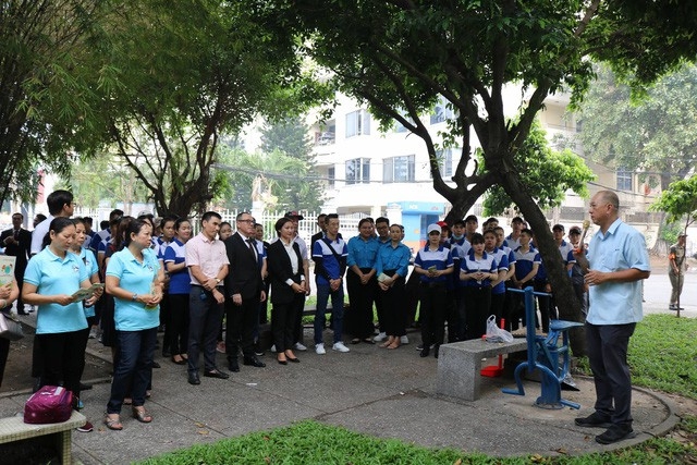 TP.HCM: Náo nức ra quân “Giữ môi trường xanh vì hành tinh chúng ta” tphcm nao nuc ra quan giu moi truong xanh vi hanh tinh chung ta