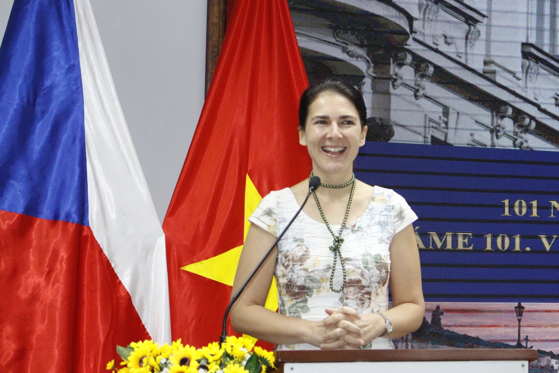 Hợp tác Việt - Séc đi vào chiều sâu, hiệu quả hướng tới kỷ niệm 70 năm thiết lập quan hệ ngoại giao 90 trieu usd la tong so von dang ky sec dau tu vao viet nam