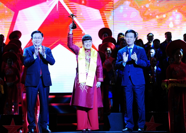 CEO Phuc Khang Corporation vinh danh được vinh danh Doanh nhân trẻ Việt Nam tiêu biểu 2019 ceo phuc khang corporation vinh danh duoc vinh danh doanh nhan tre viet nam tieu bieu 2019