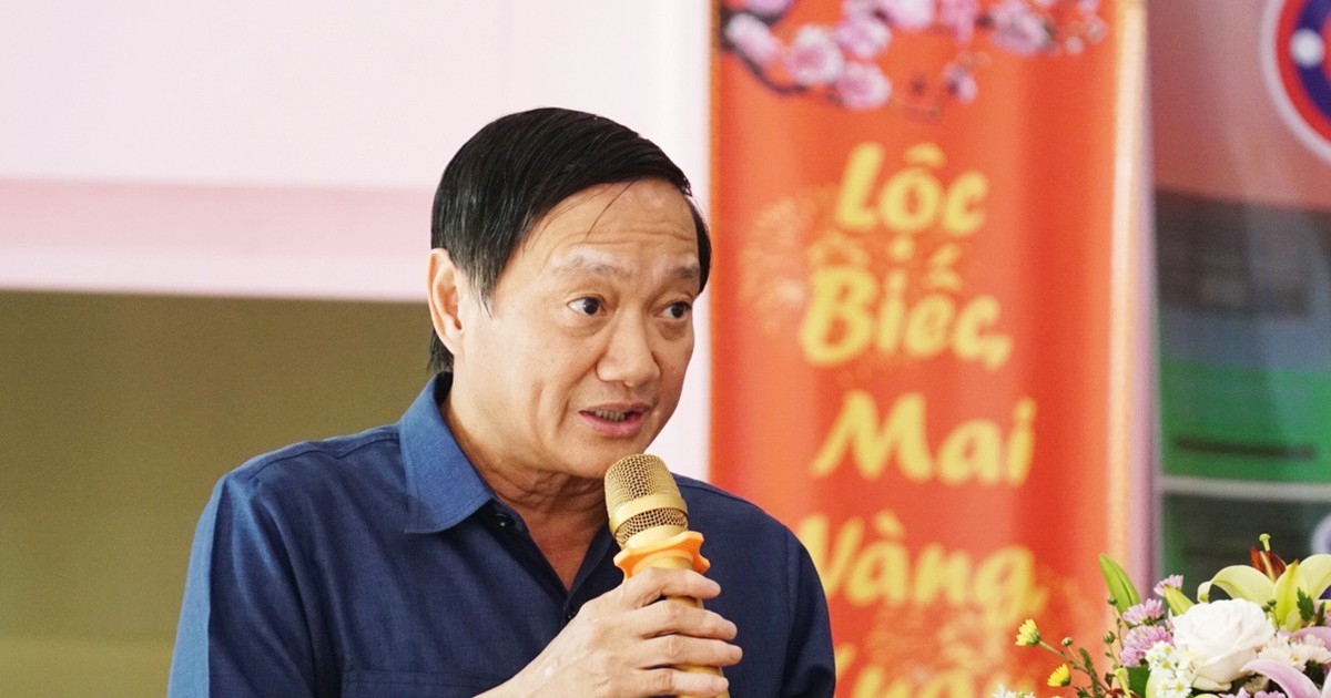 越南驻老挝大使阮伯雄在纪念仪式上致辞。 越南驻老挝大使阮伯雄在纪念仪式上致辞。