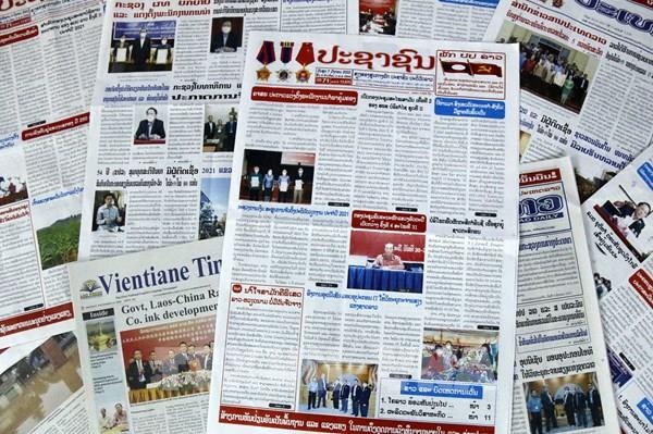 老挝通讯社《巴特寮日报》 5月4日和3日刊登有关越老关系的两篇文章。 老挝通讯社《巴特寮日报》 5月4日和3日刊登有关越老关系的两篇文章。