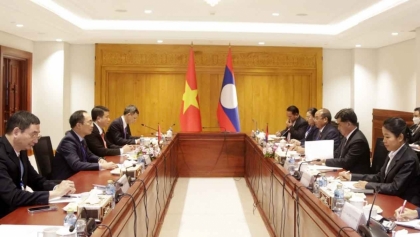 越老关系：两国国会国防安全委员会推动合作关系