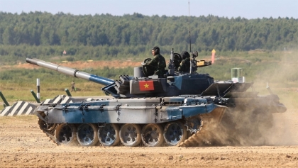 2022年国际军事比赛：越南坦克第二车组以射击科目5发4中成绩完赛