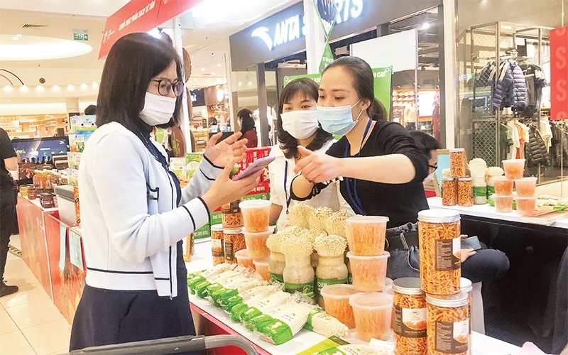 附图。