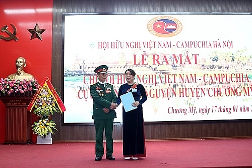 Ra mắt Chi hội hữu nghị Việt Nam – Campuchia cựu quân tình nguyện huyện Chương Mỹ Ra mắt Chi hội hữu nghị Việt Nam – Campuchia cựu quân tình nguyện huyện Chương Mỹ