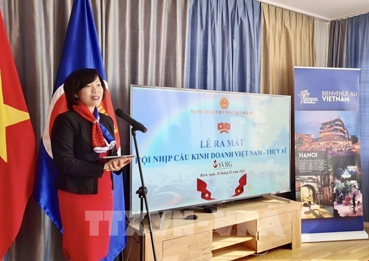 Lần đầu tiên ra đời một Hội do người Việt tại Thụy Sỹ sáng lập Lần đầu tiên ra đời một Hội do người Việt tại Thụy Sỹ sáng lập