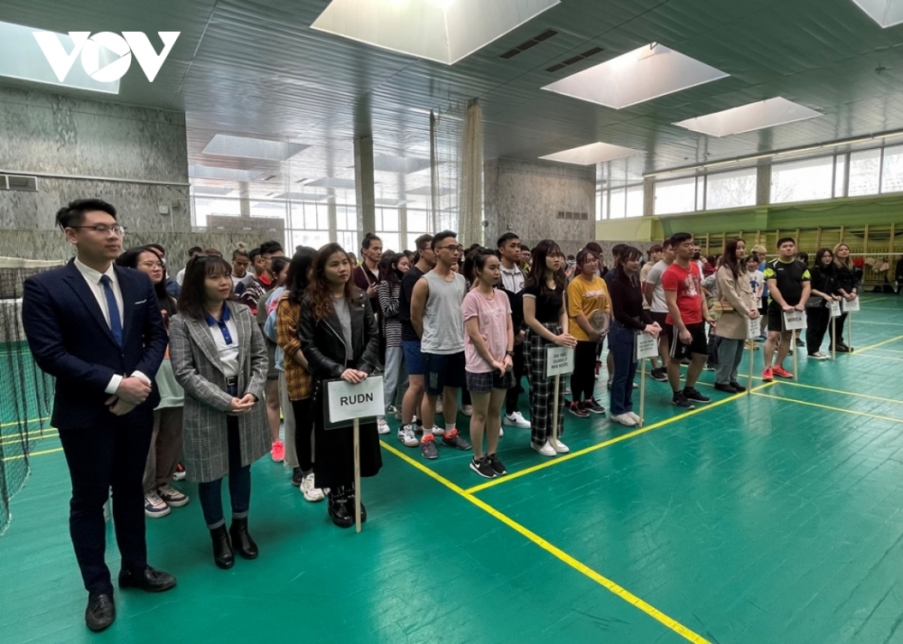 100 đoàn viên, sinh viên các trường đại học tại thủ đô Moscow tham gia Giải cầu lông “Hữu nghị 21” 100 đoàn viên, sinh viên các trường đại học tại thủ đô Moscow tham gia Giải cầu lông “Hữu nghị 21”
