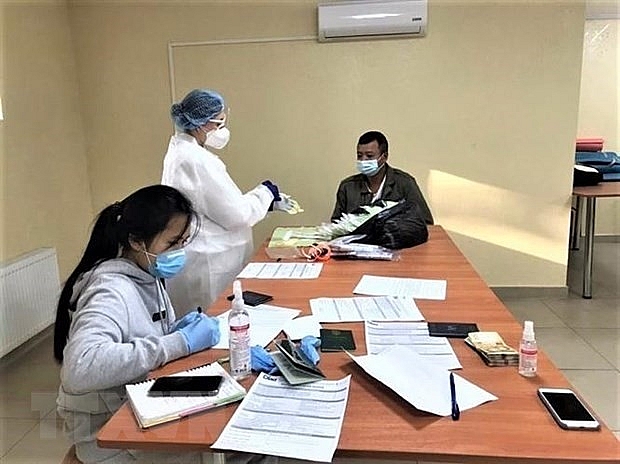 Covid-19 và điểm tựa người Việt tại Ukraine Covid-19 và điểm tựa người Việt tại Ukraine