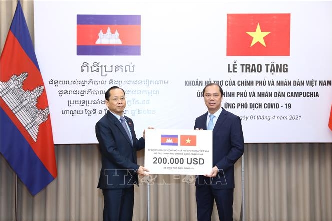 Thủ tướng Campuchia cảm ơn Chính phủ Việt Nam hỗ trợ chống dịch COVID-19 Thủ tướng Campuchia cảm ơn Chính phủ Việt Nam hỗ trợ chống dịch COVID-19