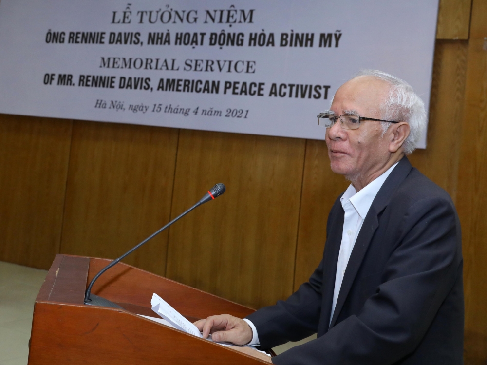 Ông Rennie Davis: nhà hoạt động hòa bình Mỹ, người bạn thuỷ chung của nhân dân Việt Nam Ông Rennie Davis: nhà hoạt động hòa bình Mỹ, người bạn thuỷ chung của nhân dân Việt Nam
