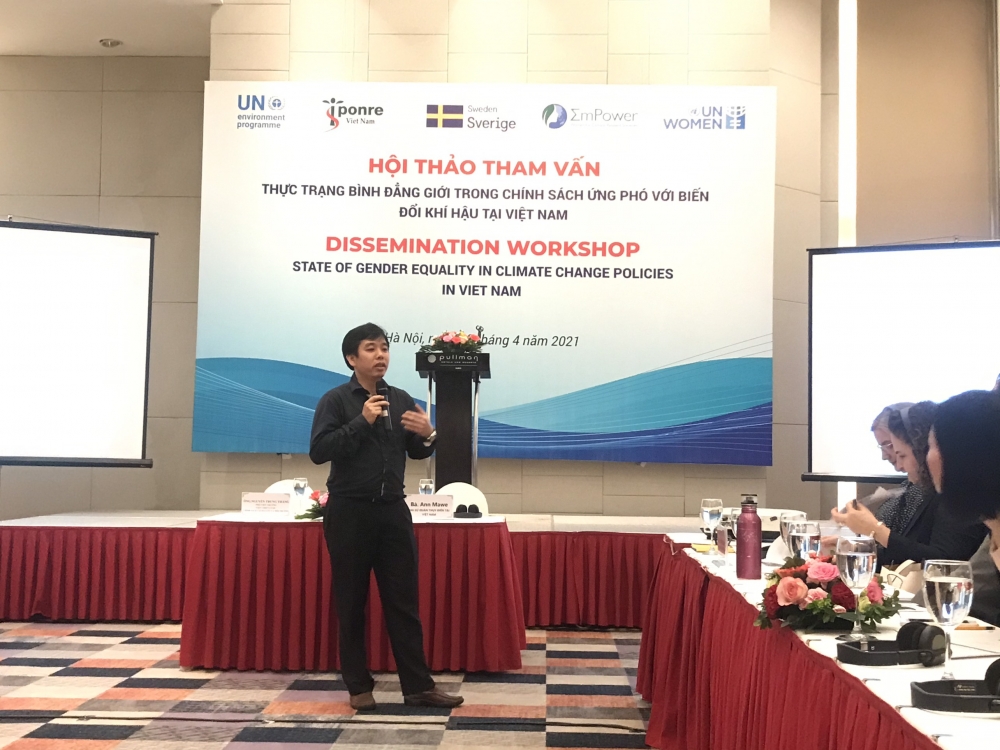 Việt Nam là một trong số ít quốc gia coi bình đẳng giới là một nội dung xuyên suốt trong NDC Việt Nam là một trong số ít quốc gia coi bình đẳng giới là một nội dung xuyên suốt trong NDC