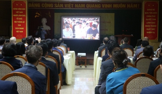 Tạo điều kiện thuận lợi cho hoạt động tôn giáo của người nước ngoài tại Việt Nam Tạo điều kiện thuận lợi cho hoạt động tôn giáo của người nước ngoài tại Việt Nam