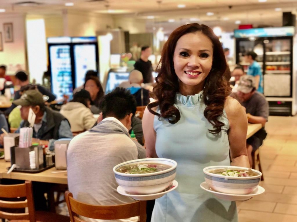 Hoa hậu Doanh nhân Ninh Nguyễn và khát vọng mang Phở Việt Nam đến với nước Mỹ Hoa hậu Doanh nhân Ninh Nguyễn và khát vọng mang Phở Việt Nam đến với nước Mỹ