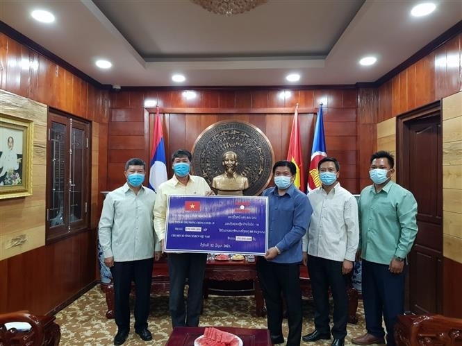 Nhiều địa phương Lào tiếp tục hỗ trợ Việt Nam ứng phó với dịch COVID-19 Nhiều địa phương Lào tiếp tục hỗ trợ Việt Nam ứng phó với dịch COVID-19