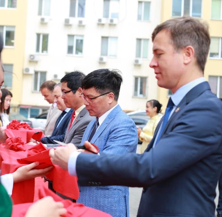 Khai trương văn phòng lãnh sự danh dự Việt Nam tại Odessa (Ukraine) Khai trương văn phòng lãnh sự danh dự Việt Nam tại Odessa (Ukraine)