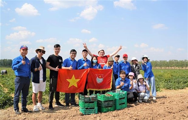 Sinh viên Việt Nam tham gia chương trình tình nguyện quốc tế ở Nga Sinh viên Việt Nam tham gia chương trình tình nguyện quốc tế ở Nga