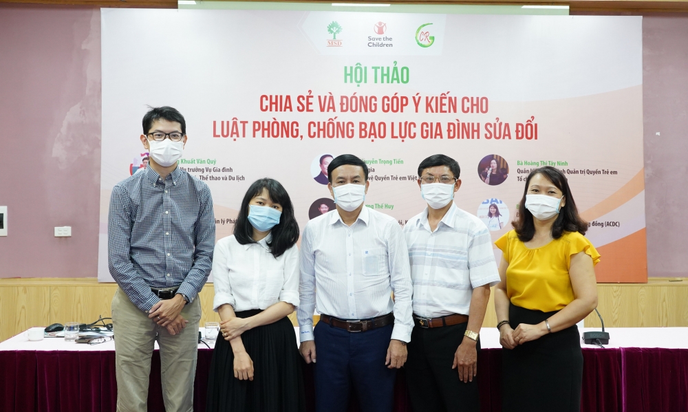 Nhiều ý kiến đóng góp cho Luật Phòng, chống bạo lực gia đình sửa đổi Nhiều ý kiến đóng góp cho Luật Phòng, chống bạo lực gia đình sửa đổi