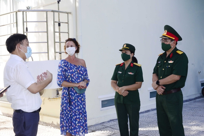 Khánh Hòa: Trao 100 suất quà cho người Nga đang gặp khó khăn trong đại dịch COVID-19