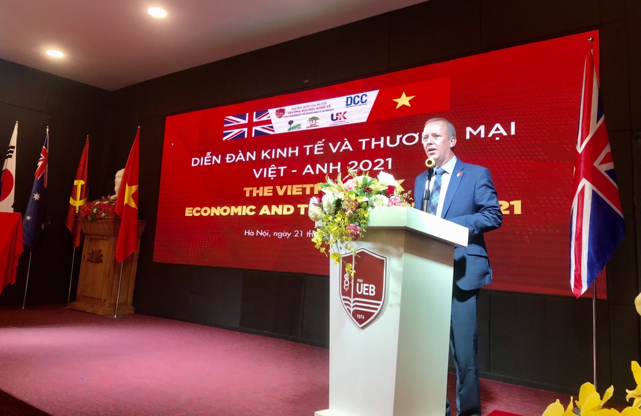 Mối quan hệ kinh tế và thương mại Việt Nam – Vương quốc Anh hướng tới nền kinh tế các-bon thấp và phát triển bền vững Mối quan hệ kinh tế và thương mại Việt Nam – Vương quốc Anh hướng tới nền kinh tế các-bon thấp và phát triển bền vững