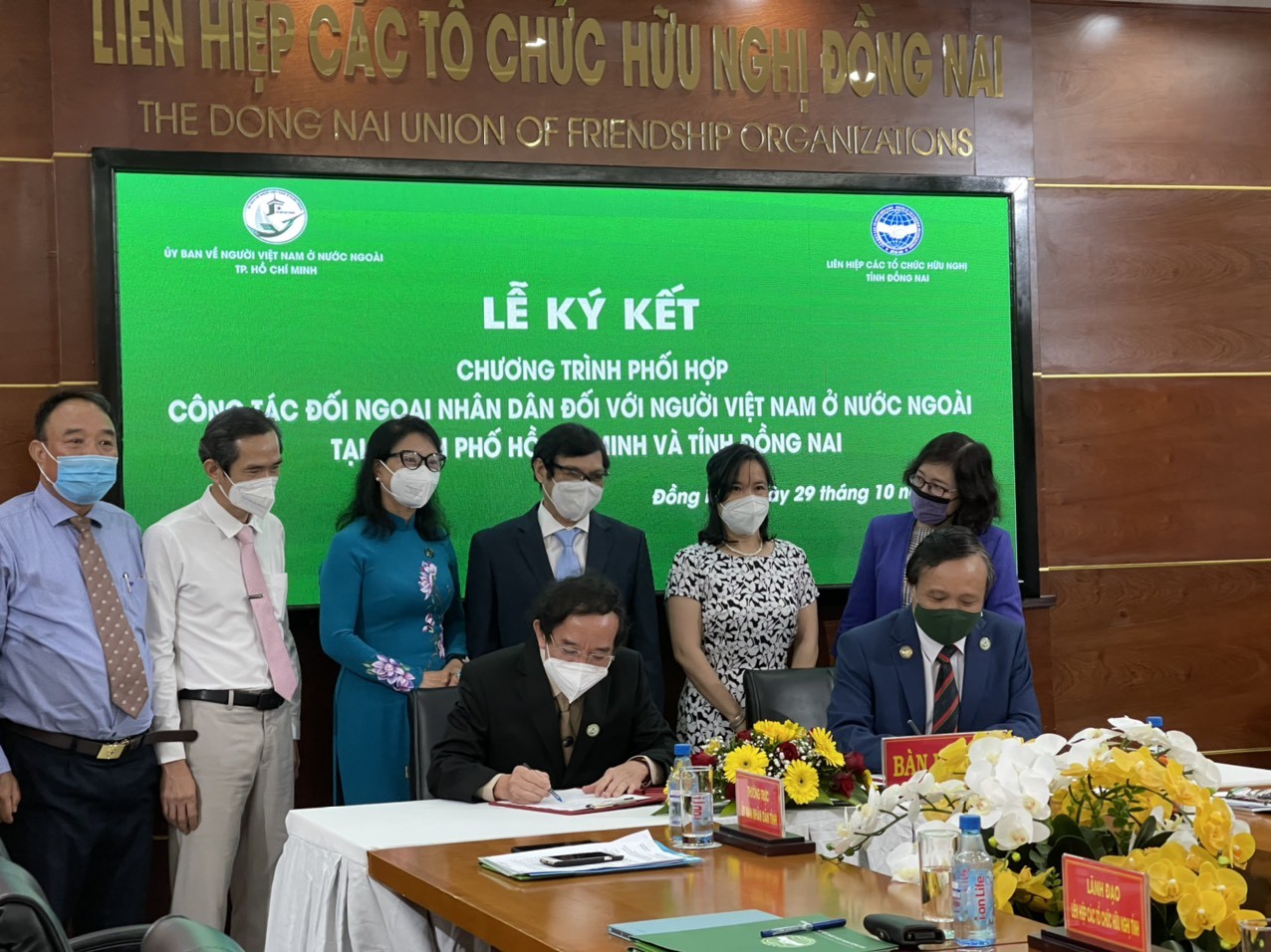 DUFO và Ủy ban về NVNONN TP Hồ Chí Minh ký kết chương trình về công tác đối ngoại nhân dân DUFO và Ủy ban về NVNONN TP Hồ Chí Minh ký kết chương trình về công tác đối ngoại nhân dân